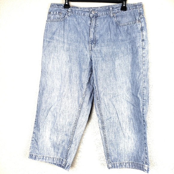 Jeans | Levis 577 Capri Light Wash 